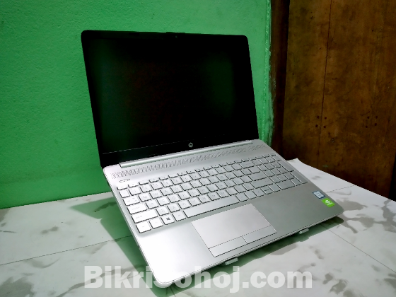 HP Notebook i5 8th-G 12/256 2GB GPU